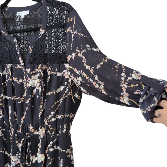 DR2 Woman's Black Floral Semi Sheer Dress with Pockets Size L - Picture 6 of 11